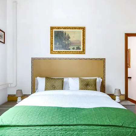 Large And Charming Flat Near Termini * 로마