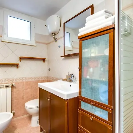 아파트 Large And Charming Flat Near Termini *